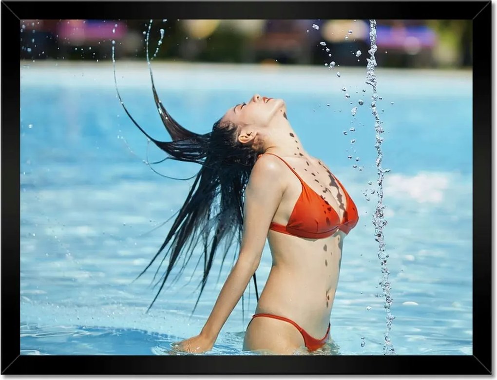 Poszterek keretben 40x30 Fürdés a medencében