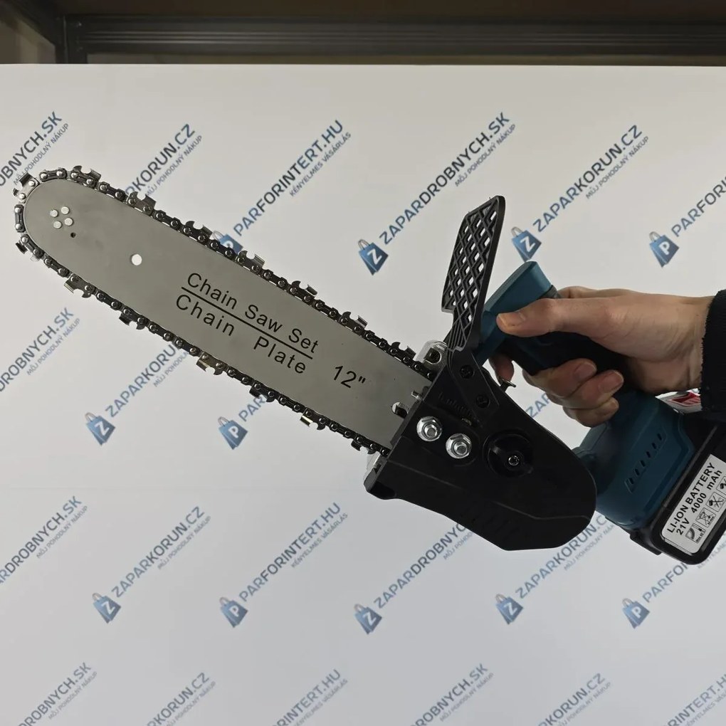 Nakida Akkus fűrész + 2x akku 21 V + tartozékok + praktikus tok - HTN-5719-1 - NAKIDA