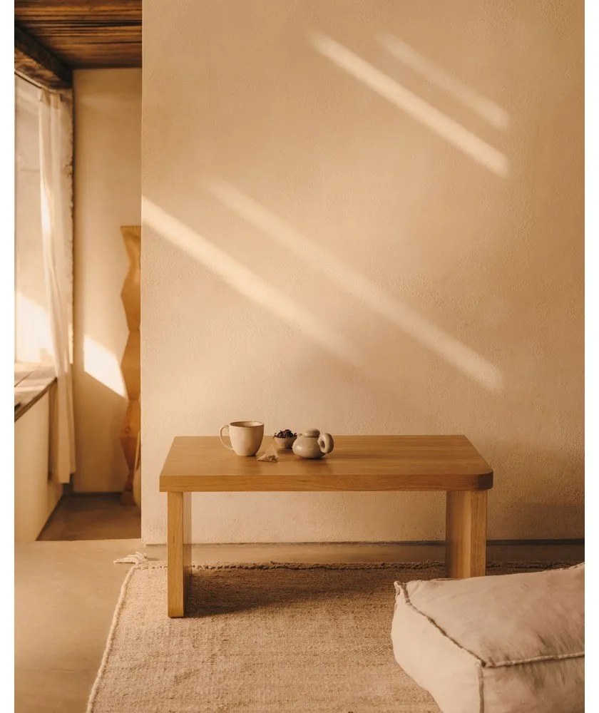 Natúr színű dohányzóasztal tölgyfa dekorral 89x62 cm Oaq – Kave Home