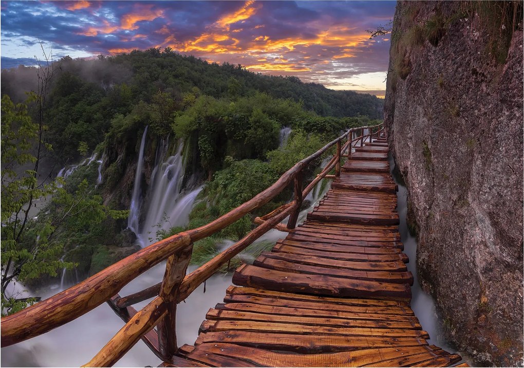 Fotótapéta Vízesések és erdei ösvény naplemente vinil 208x146 +ragasztó