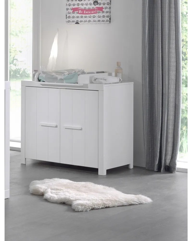 Fehér borovi fenyő alacsony gyerek komód pelenkázó feltéttel 100x96 cm ERIK – Vipack