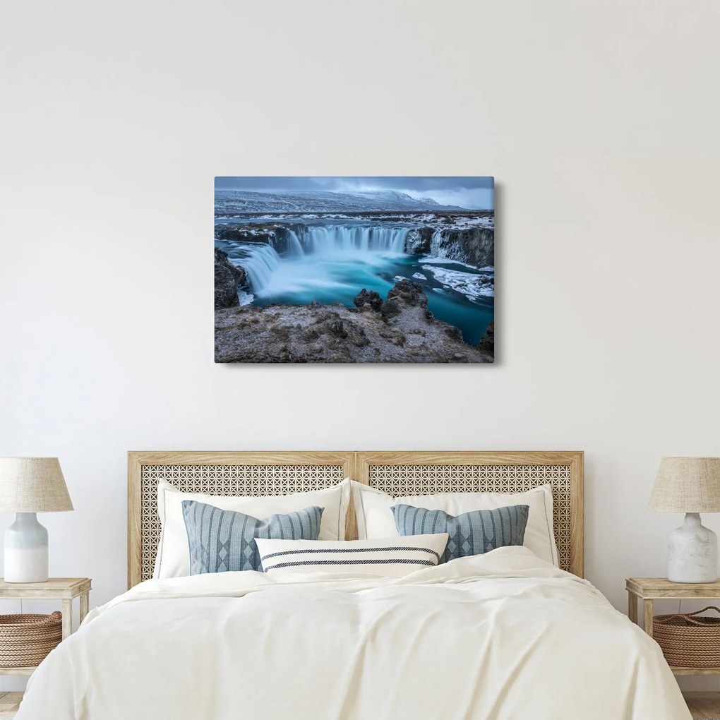 Kép - Kilátás a vízesésre (90x60 cm)
