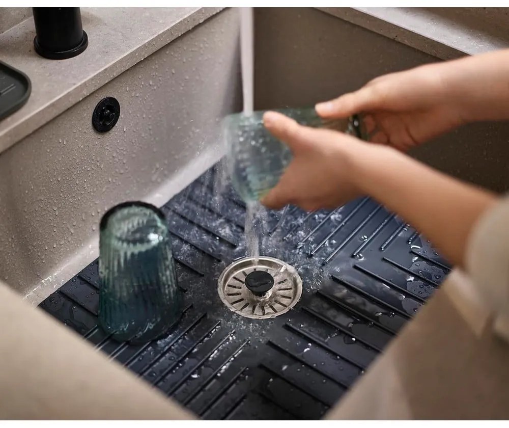 Csúszásgátló alátét mosogatóba 30x40 cm SinkShield – Joseph Joseph