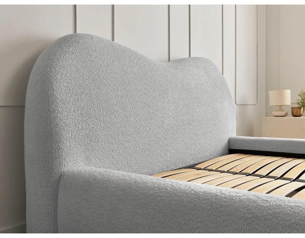 Világosszürke kárpitozott ágyneműtartós franciaágy ágyráccsal 140x190 cm Orlane – Bobochic Paris