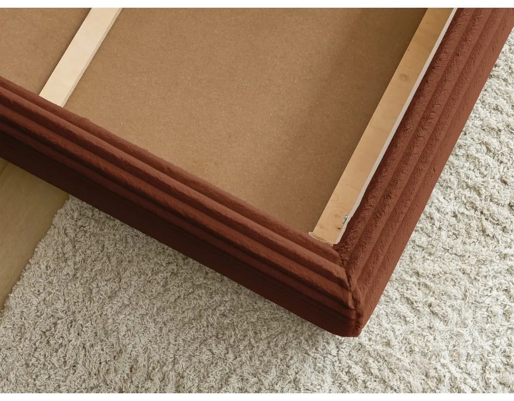 Téglavörös kárpitozott ágyneműtartós franciaágy ágyráccsal 160x200 cm Jade – Bobochic Paris