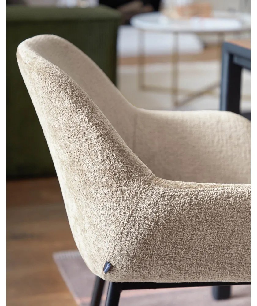 Bézs kárpitozott étkezőfotel Konna – Kave Home