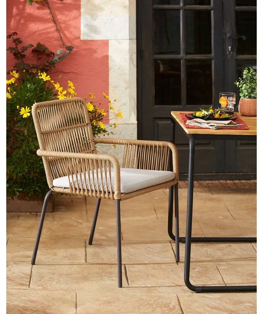 Samt acélszerkezetű és kötélhúrozású kerti szék - Kave Home