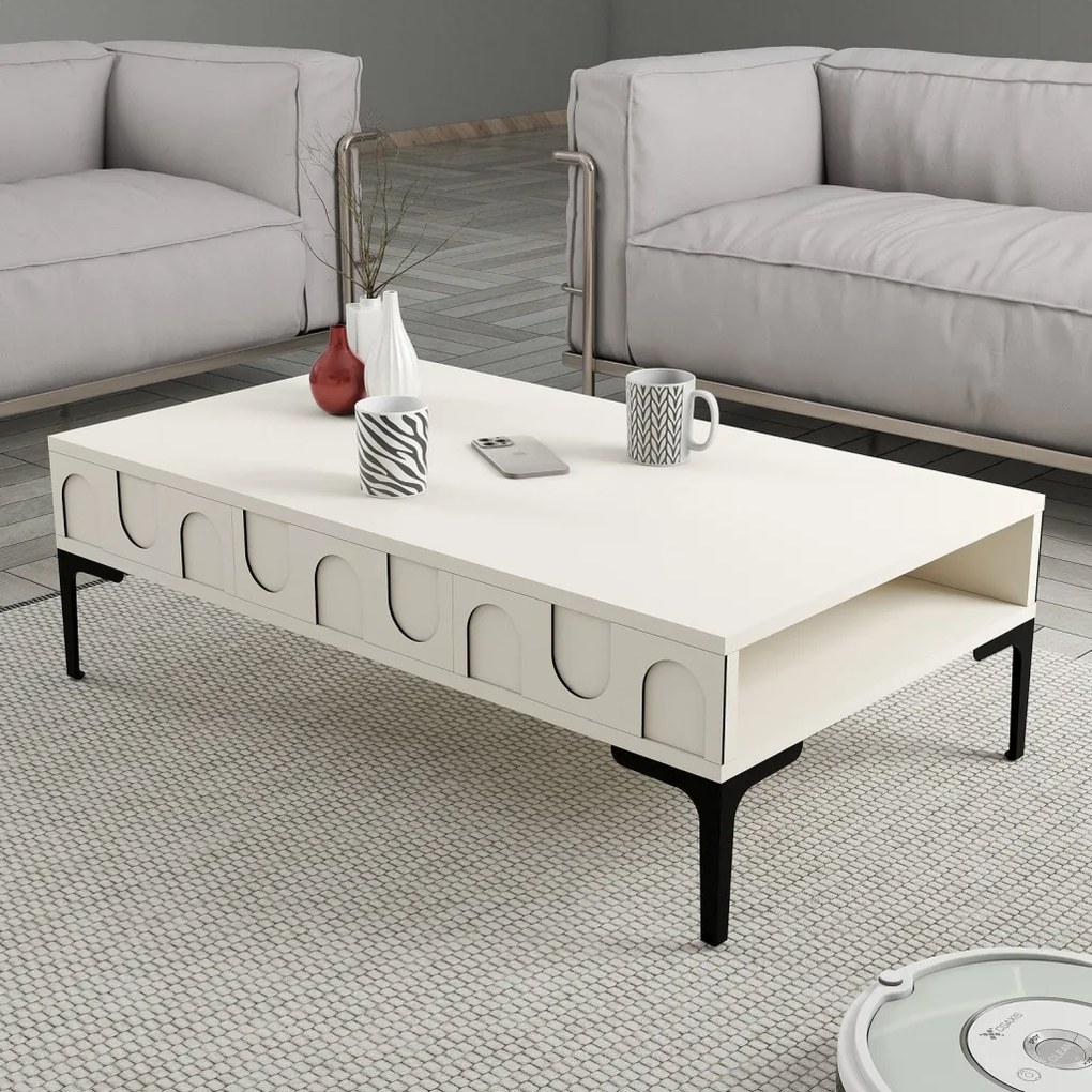 Lyon 32 - Cream, Black