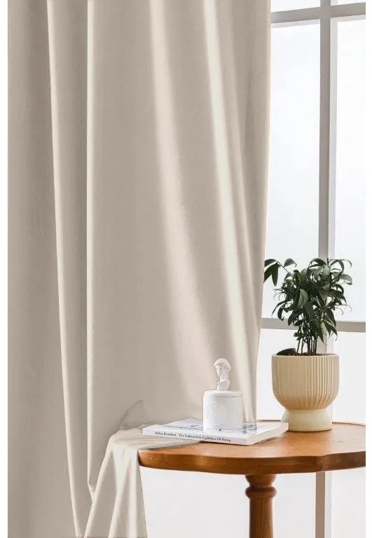 Sötétítő függöny VELVET bézs 140x250 cm (2 db), fém karikák