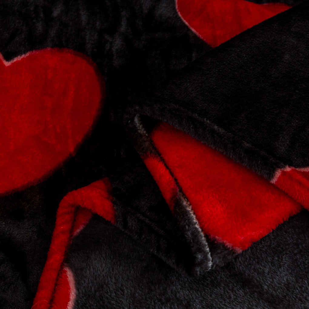 Mikroplüss takaró RED HEARTS, fekete Méret: 200 x 220 cm