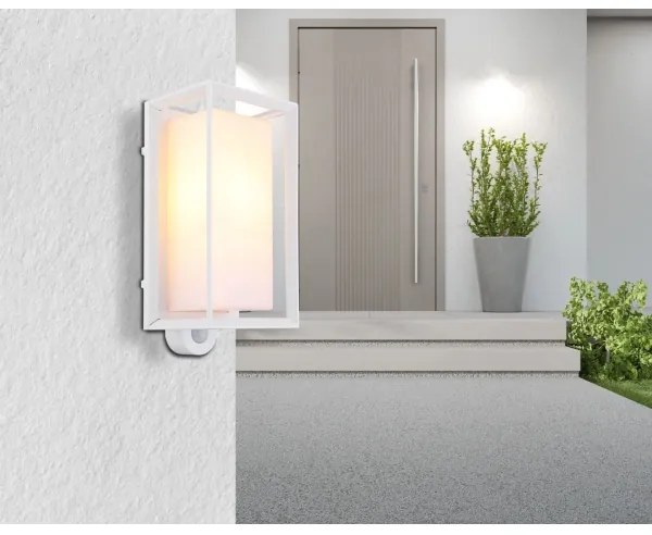 Globo 31982WS - Érzékelős kültéri fali lámpa LOGANA 1xE27/60W/230V IP44 fehér