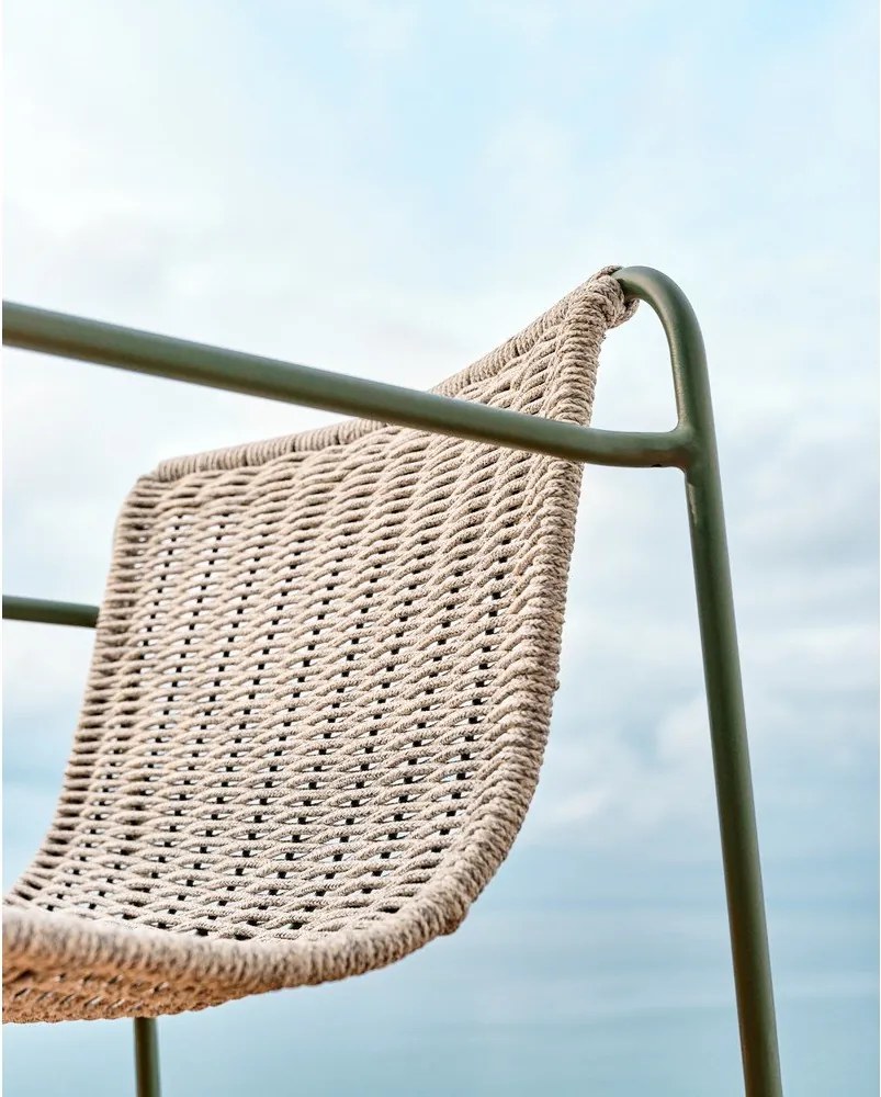 Szürkészöld fém kerti szék Maurina – Kave Home