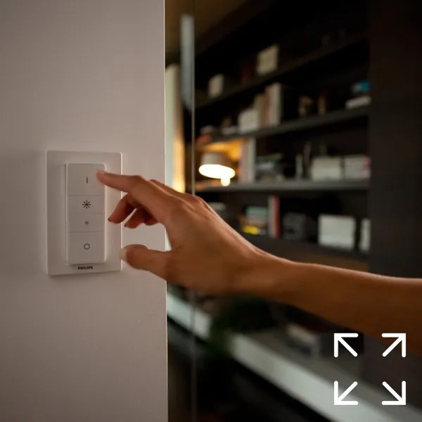 Philips Hue WHITE AMBIANCE kezdőkészlet 2x E27/8W/230V izzó + Bridge és fényerőszabályzó kapcsoló