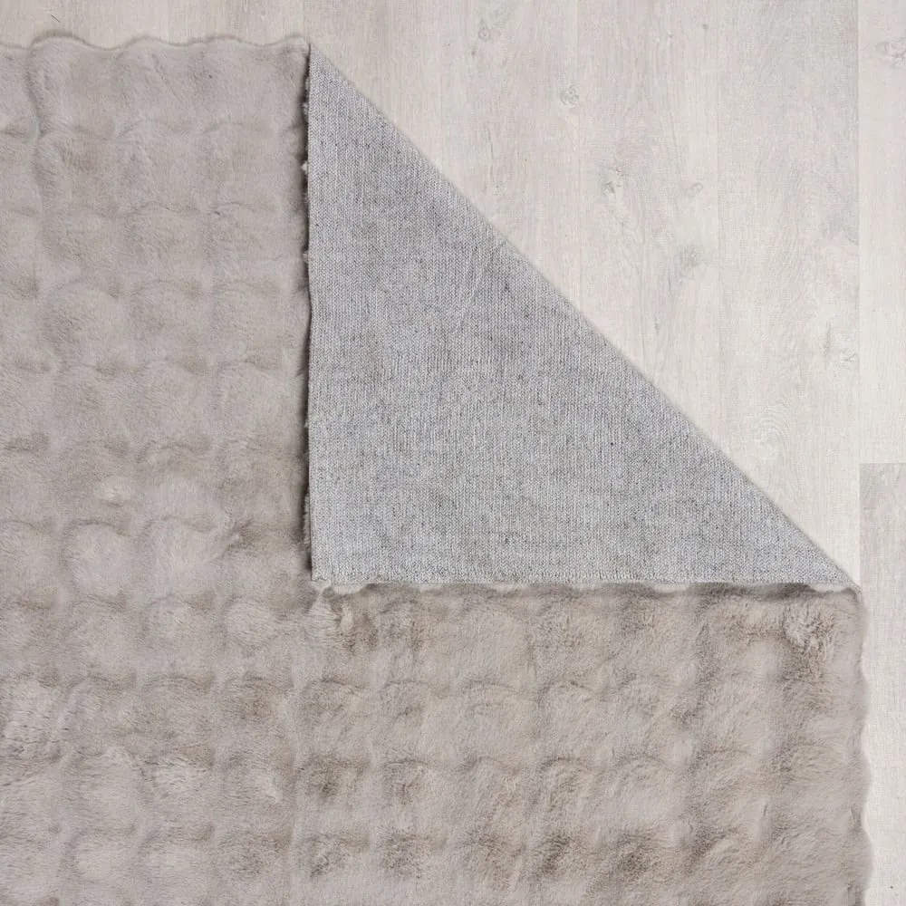 Világosszürke szintetikus szőrme szőnyeg 180x290 cm Waffle Faux Fur – Flair Rugs