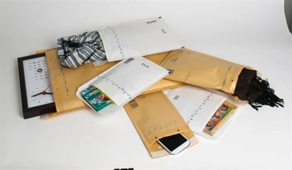 Légpárnás tasak, 290x370 mm külméret, 270x360 mm belméret, VICTORIA PAPER, W8, fehér (IBIL11)