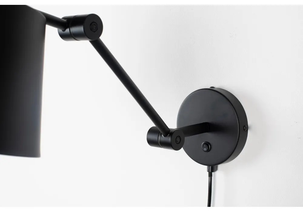 Fekete fali lámpa Hajo – White Label