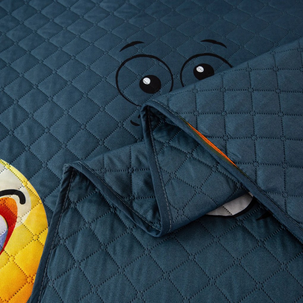 Ágytakaró EMOJI KINYÚJTOTT mintával szürke Méret: 170 x 210 cm