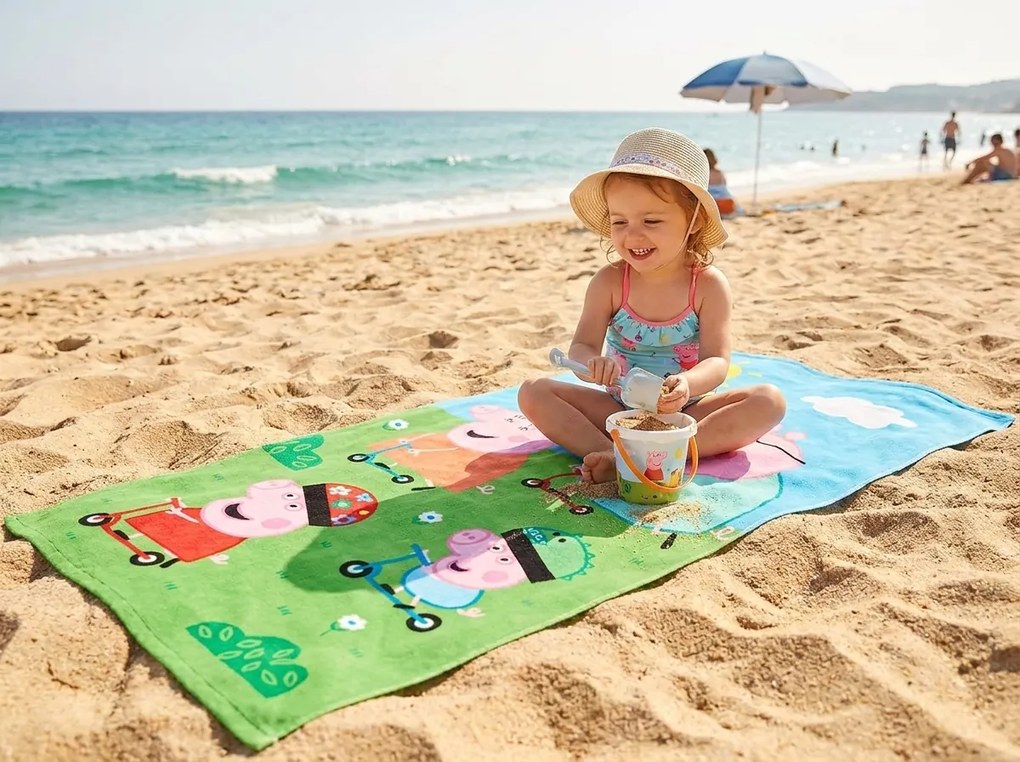 Gyerek strand fürdőlepedő PEPPA MALAC 70x140 cm színes, 100% pamut velúr