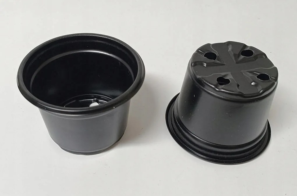 könnyű virágcserép 10cm Cern (10db)