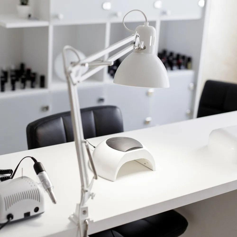 Fehér asztali lámpa hajlítható szerkezettel-csiptetővel (magasság 73,5 cm) Tajo – Trio