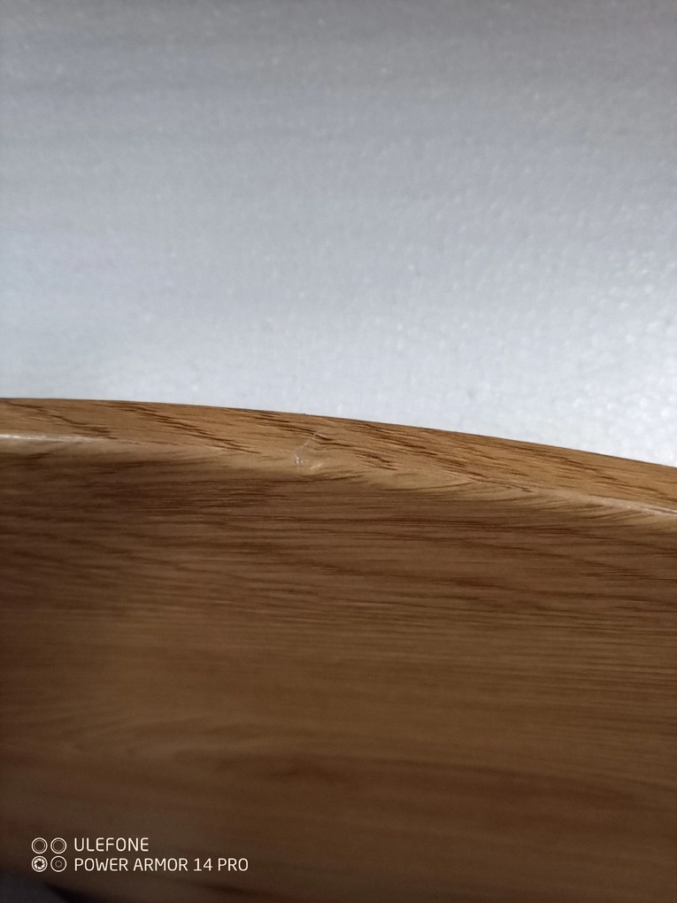 AKCIÓ Tölgy étkezőasztal fekete lábakkal TETIS 100x100 II. osztály