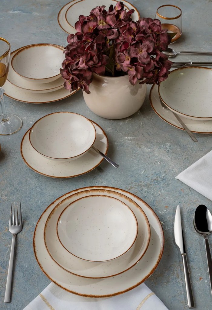 24 részes porcelán étkészlet
