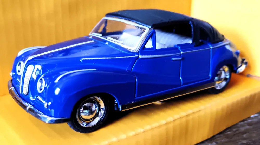 1:32 BMW 502 Baur Cabriolet Autó Makett Scale Modell