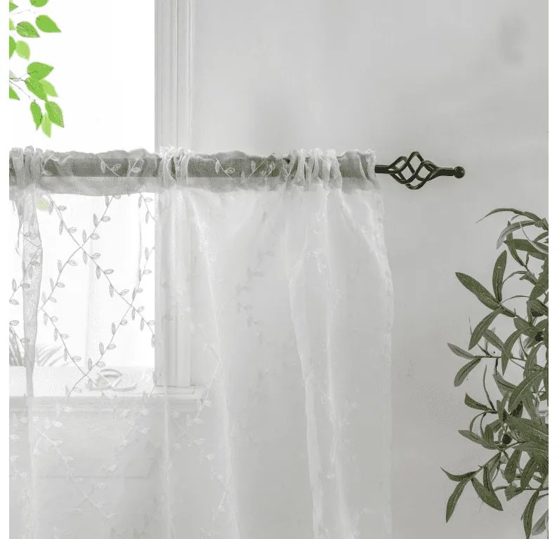 Fehér VINTORA függöny levélmintával 140x250 cm Felfüggesztés: Fém gyűrűk