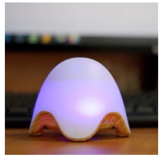 Mini ultrahangos aromadiffúzor világos fa mintával