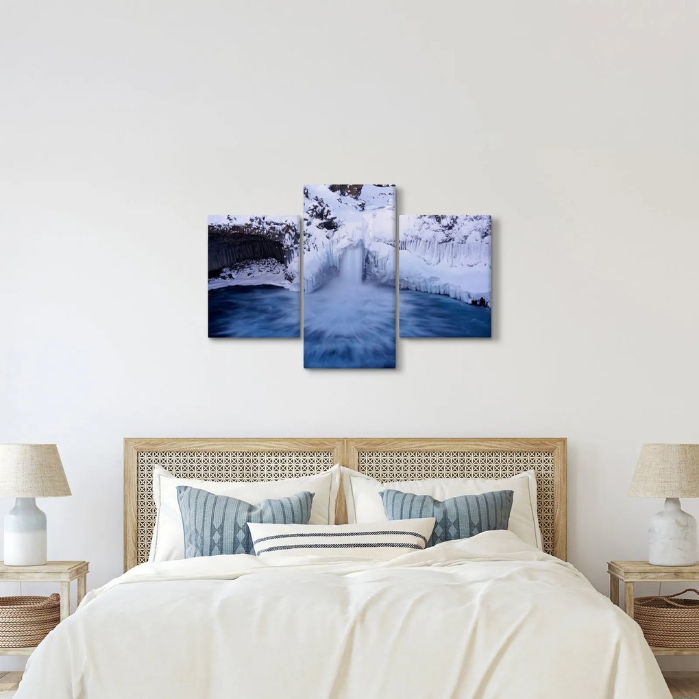 Vízesés képe télen (90x60 cm)