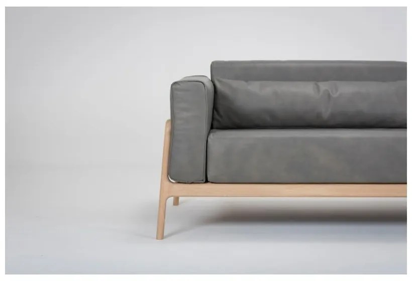 Fawn sötétszürke kanapé bivalybőrből, tömör tölgyfa szerkezettel, 240 cm - Gazzda