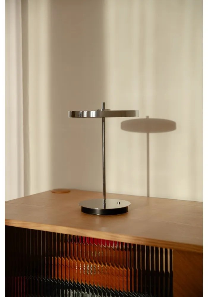 Ezüstszínű LED dimmelhető asztali lámpa fém búrával (magasság 31 cm) Asteria Move – UMAGE