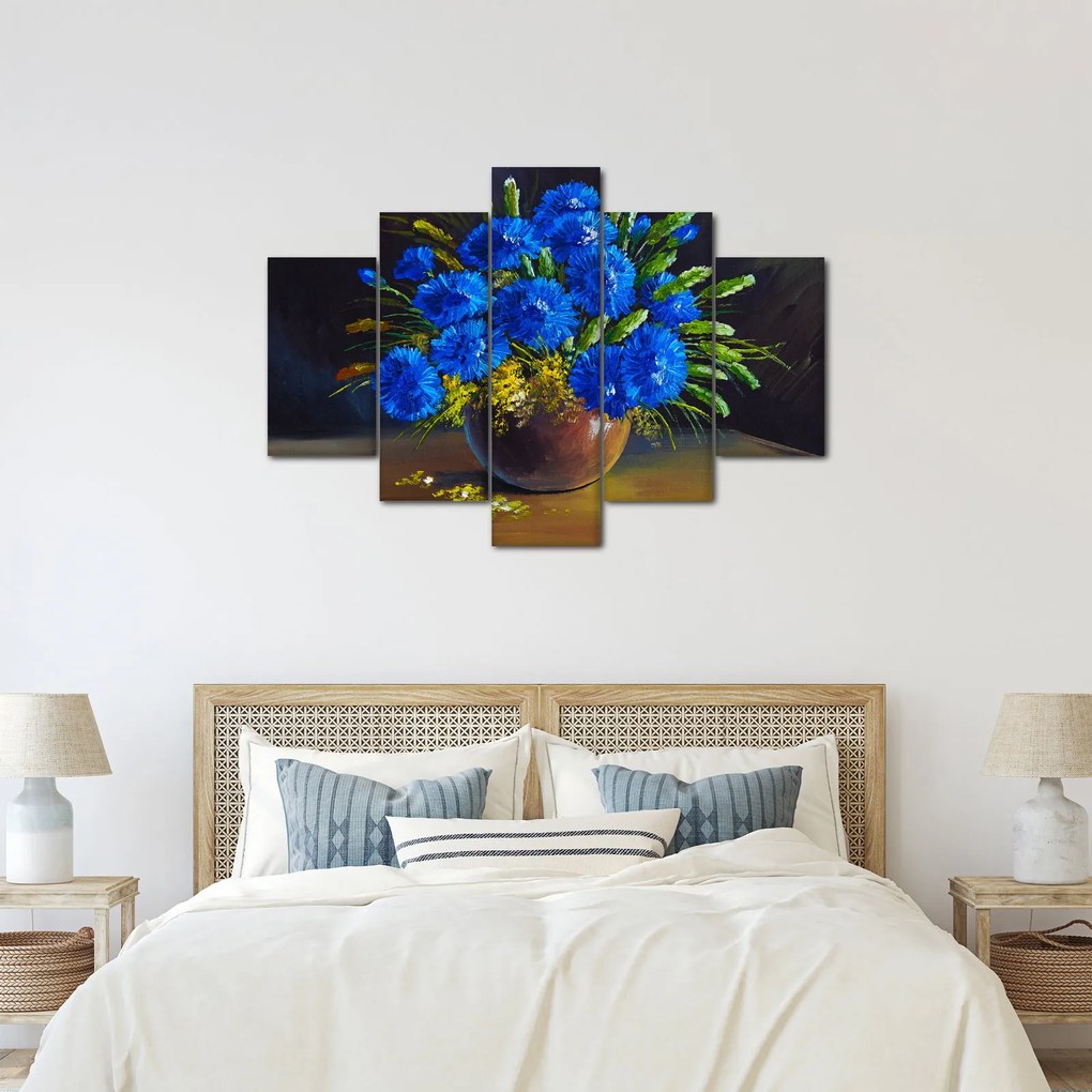 Kék virágok képe egy vázában (150x105 cm)