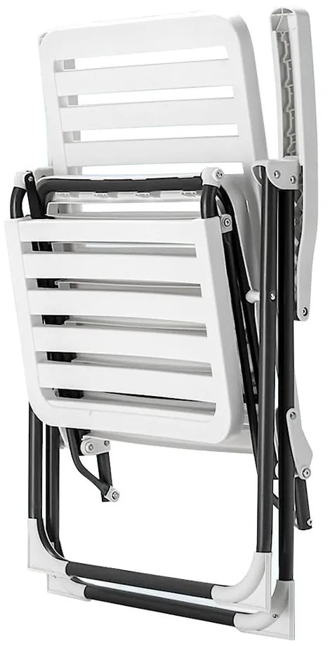 Összecsukható kerti szék lábtartóval