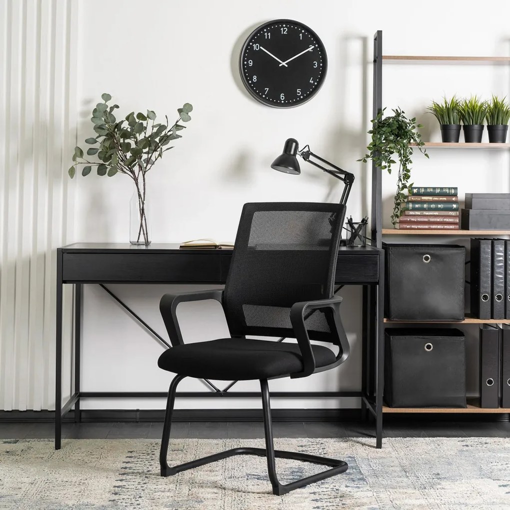 Étkezőszék Fekete Színben. TAMMY