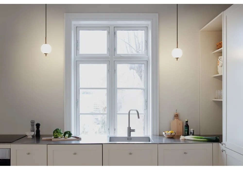 Sárgaréz színű fém LED függőlámpa üveg búrával ø 12 cm Audrey – UMAGE