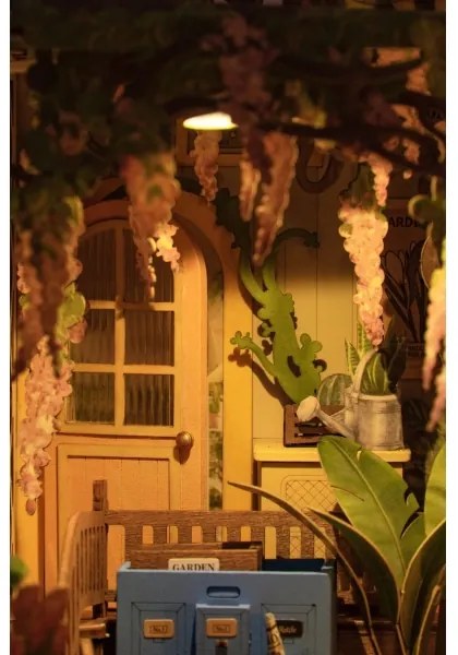 RoboTime - LED Könyvtámasz Kert ház 3D puzzle 2xAAA