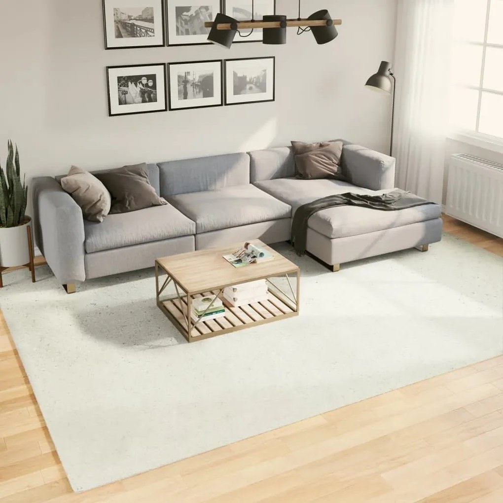 OVIEDO krémszínű rövid szálú szőnyeg 240 x 340 cm