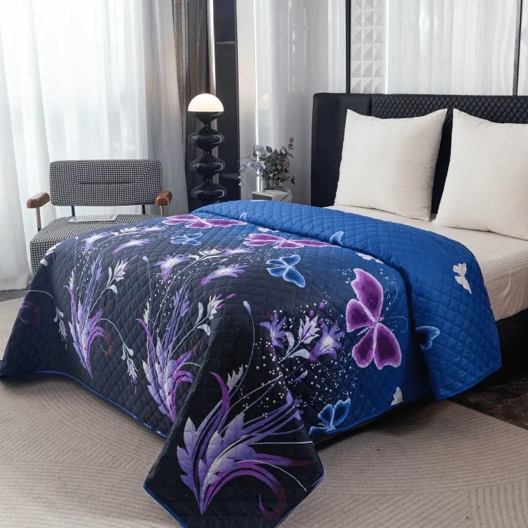Ágytakaró VIOLET BUTTERFLY, sötétkék Méret: 220 x 240 cm