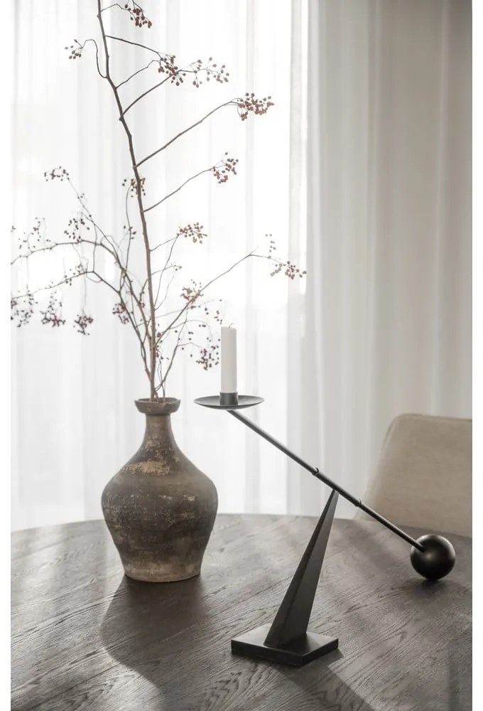 Sötétbarna kerek bővíthető étkezőasztal tölgyfa dekorral ø 135 cm Maddock – Rowico