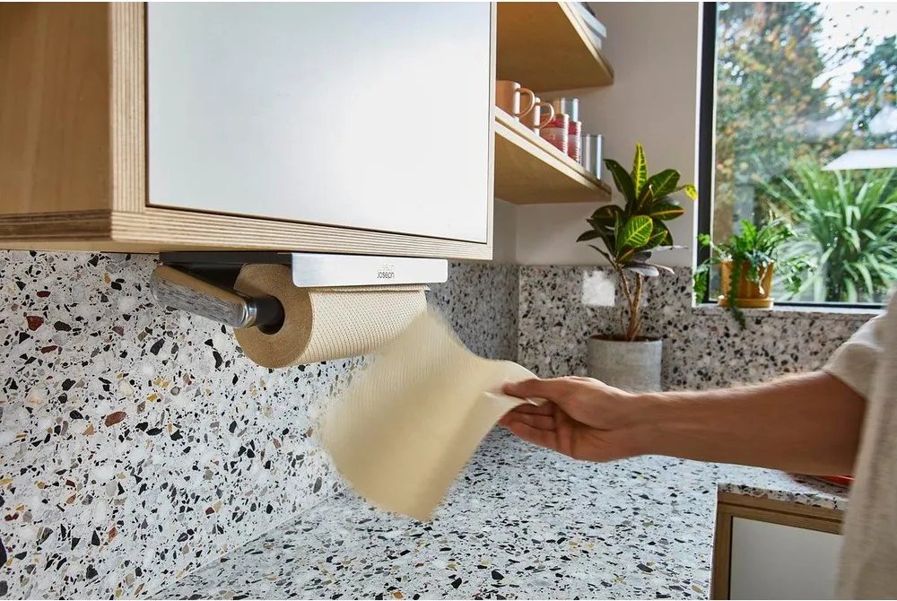 Ezüstszínű fali műanyag papírtörlő tartó RollGrip – Joseph Joseph