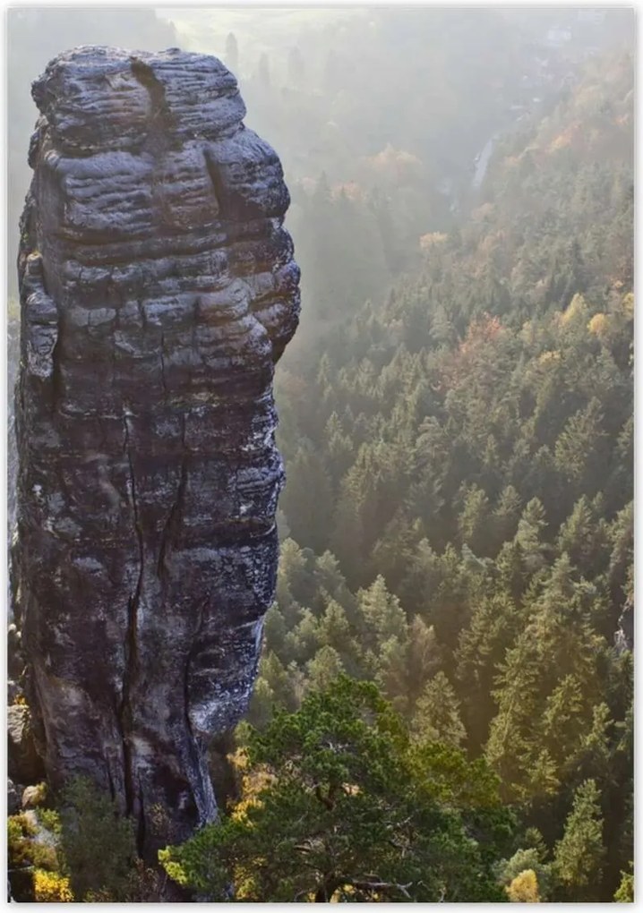 Poszterek 70x100 Magas szikla