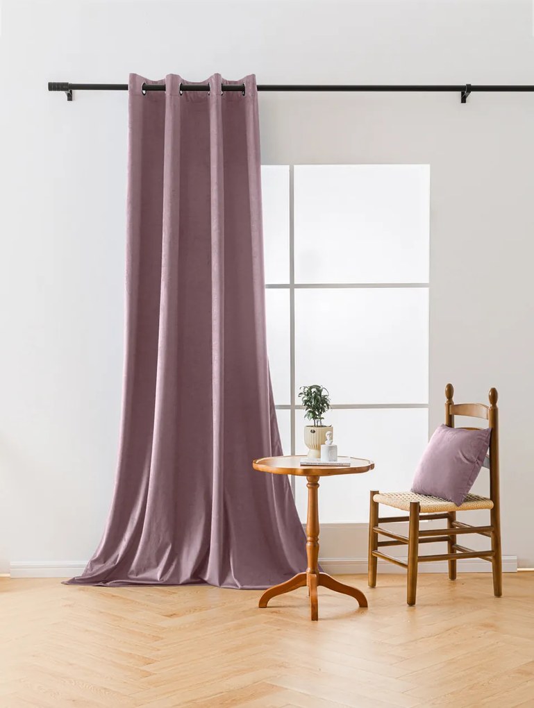 Világoslila VELVET sötétítő függöny 140x270 cm Felfüggesztés: Hullámos sínszalag