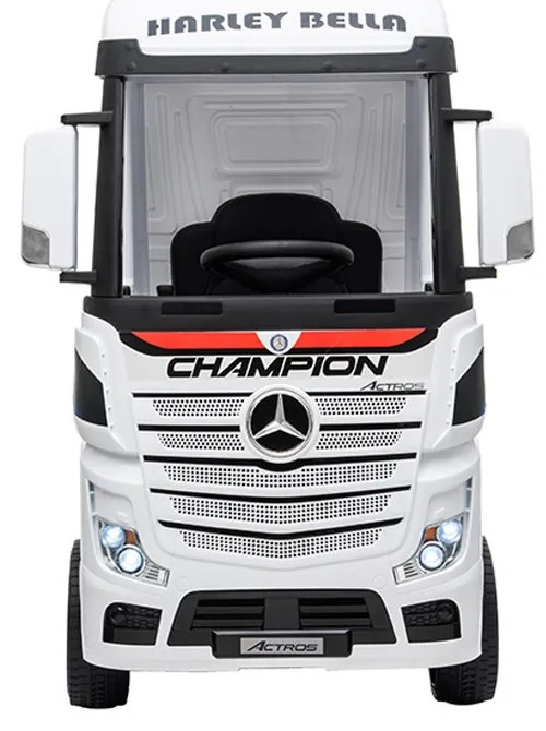 Elektromos Mercedes kamion fehér