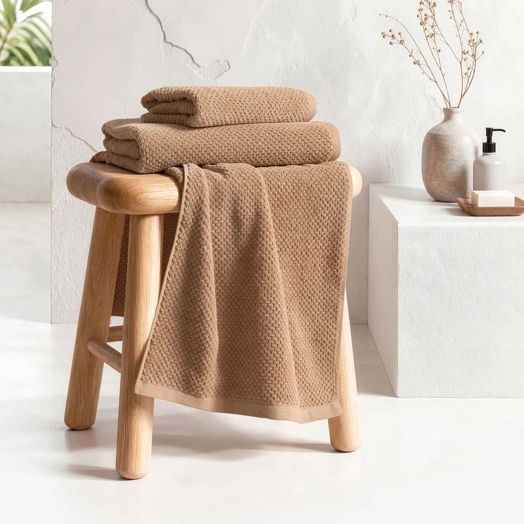 Goldea pamut frotír törölköző / fürdőlepedő micro pure - fahéjszínű 50 x 100 cm
