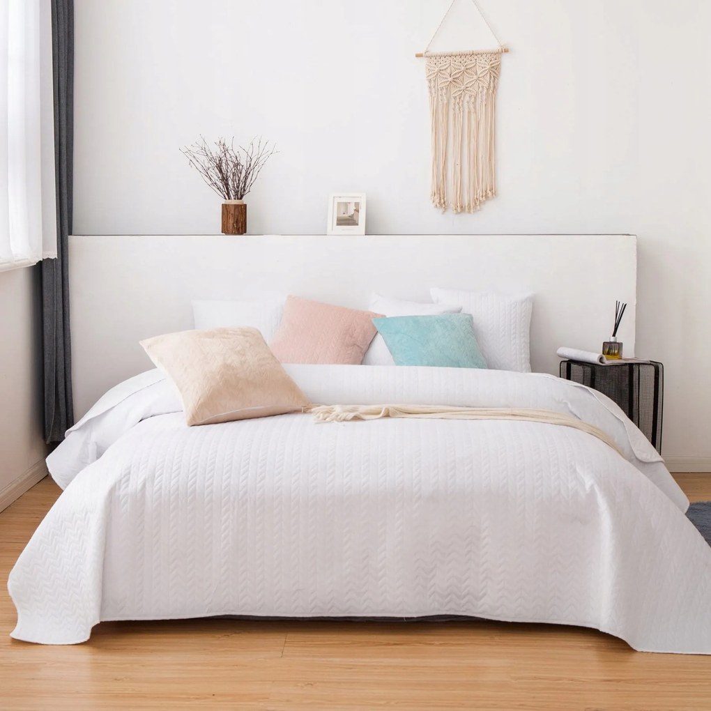 Dekoratív ágytakaró Moxie 240x260 velvet fehér