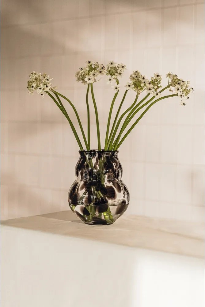 Sötétbarna üveg kézzel készített váza (magasság 22 cm) Dam – noo.ma