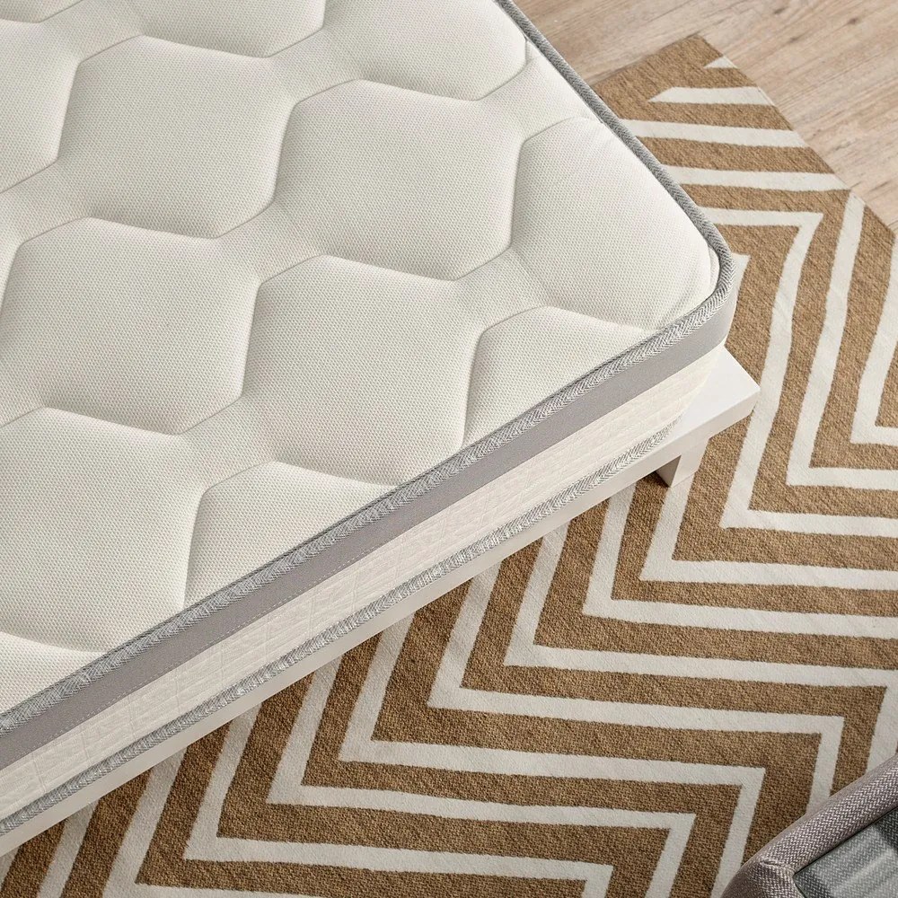 Közepes keménységű kétoldalas rugós matrac 180x200 cm Spring Max Bagged Springs – Moonia