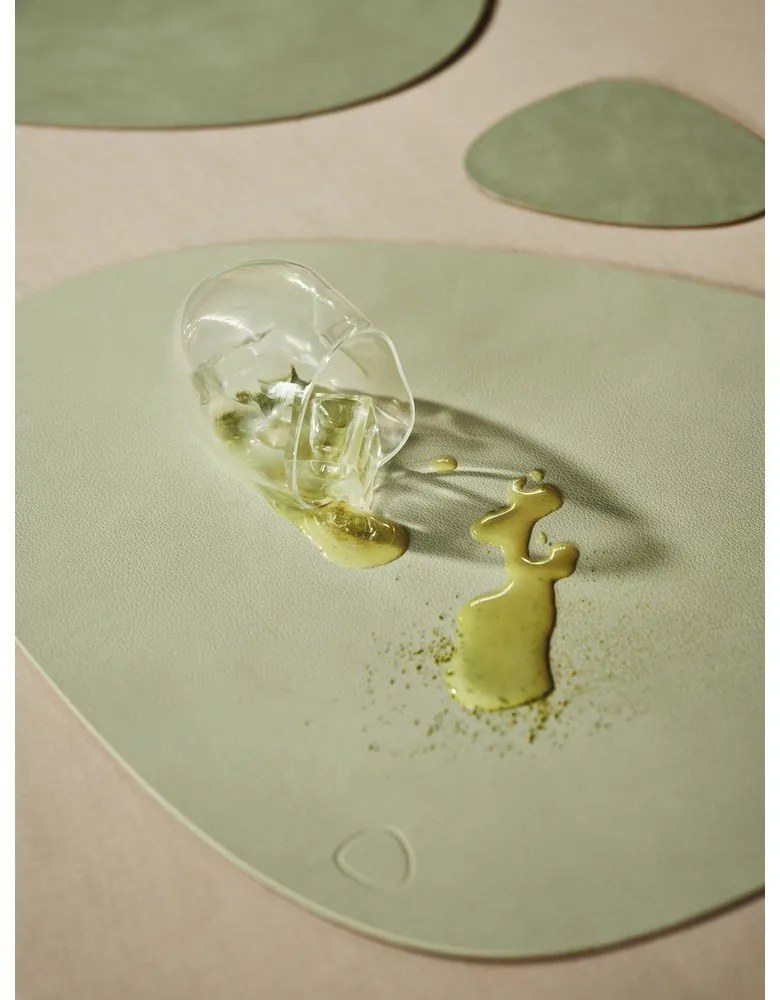 Öko bőr tányéralátét 37x44 cm Curve L Nupo – LIND DNA