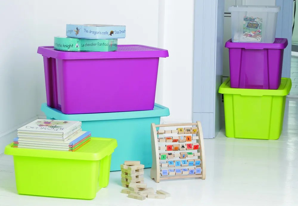 CURVER ESSENTIALS MŰANYAG TÁROLÓ DOBOZ 45 L - ÁTLÁTSZÓ